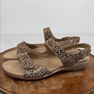 Easy Spirit Sandals Wm 10 Wide Wide Leopard Animal Print Hartwell Comfort Wedge